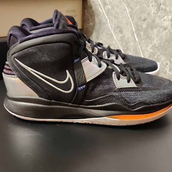 Nike KYRIE INFINITY FIRE AND ICE RARE